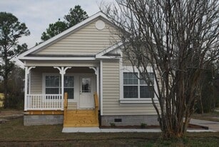 Building Photo - 15340 6th St