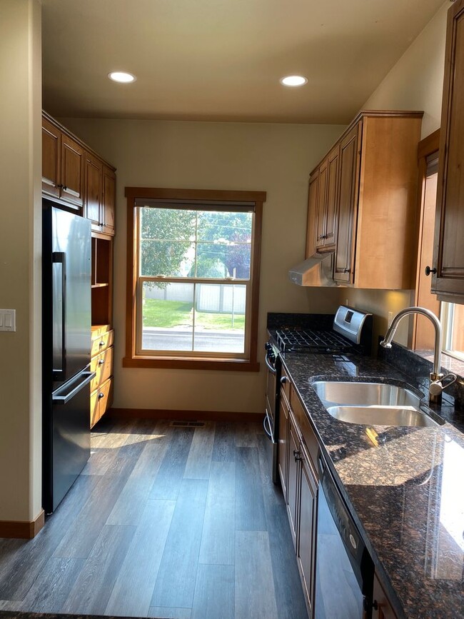 Building Photo - 3-bedroom, 1.75 Bath Home in the Village
