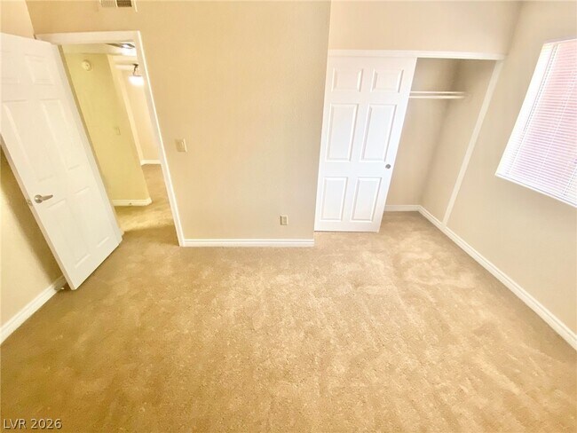 Building Photo - 5405 Indian River Dr