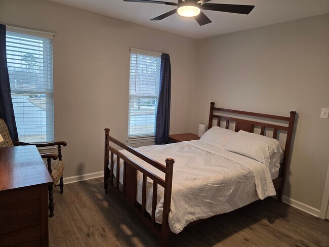 Building Photo - 1318 Maple Leaf Ct