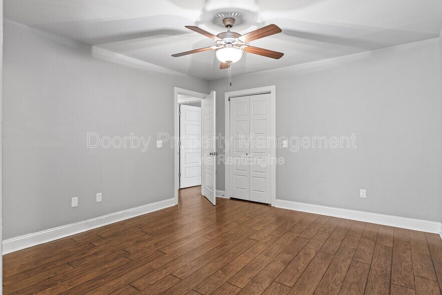 Building Photo - 723 Ladd Ave