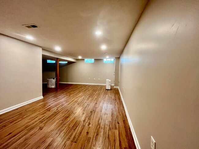 Building Photo - 2775 Amana Ct