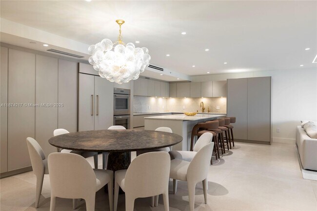 Building Photo - 10205 Collins Ave