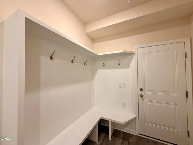 Building Photo - 3606 Autumn Creek Dr