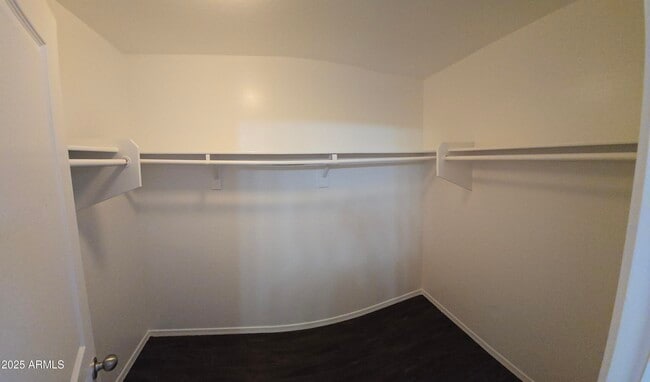 Building Photo - 587 S Buena Vista Ct