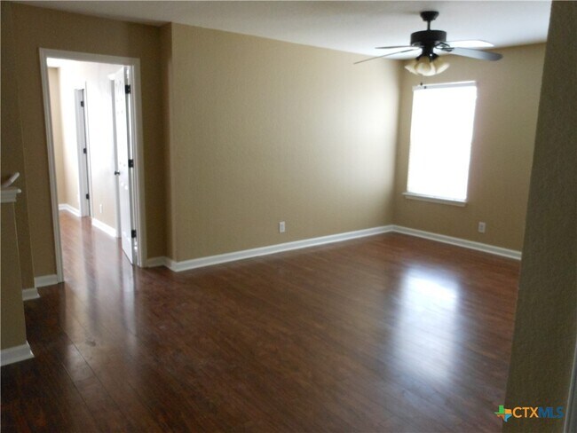 Building Photo - 617 San Augustine Blvd