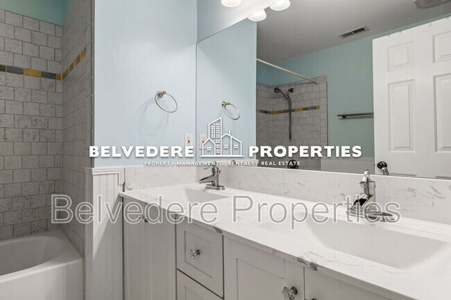 Building Photo - 1403 Regents Park Ln