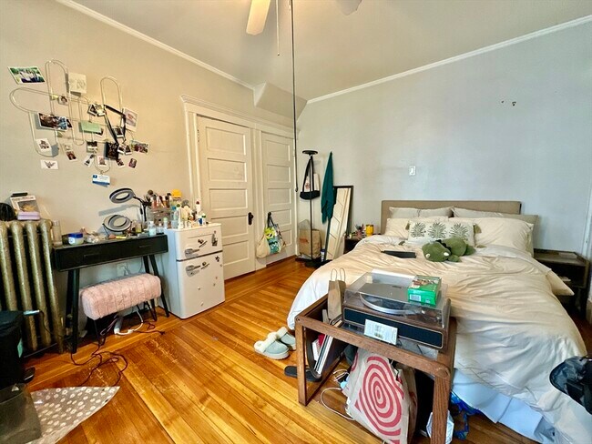 Building Photo - 177 Wachusett St