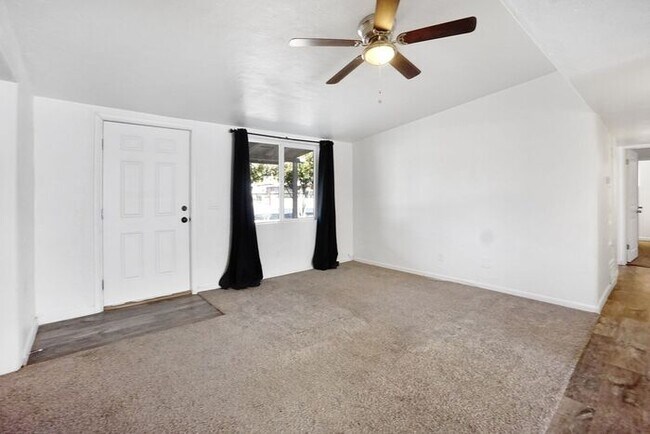 Building Photo - Spacious 4-Bed Tucson Home with Large Primary Suite & Private Covered Patio