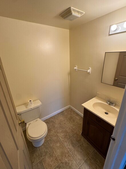 1/2 bathroom - 207 N 1st St