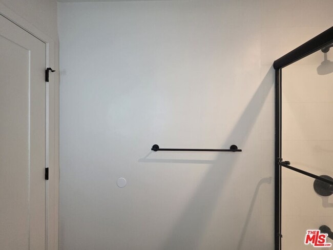 Building Photo - 3660 Watseka Ave