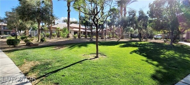 Building Photo - 8000 W Badura Ave