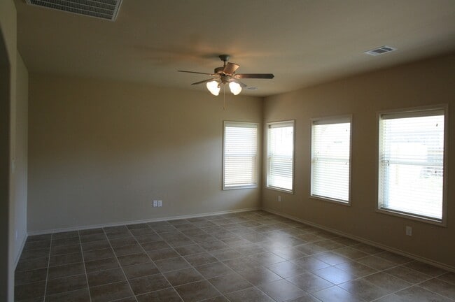 Building Photo - 18319 Amalfi Coast Dr