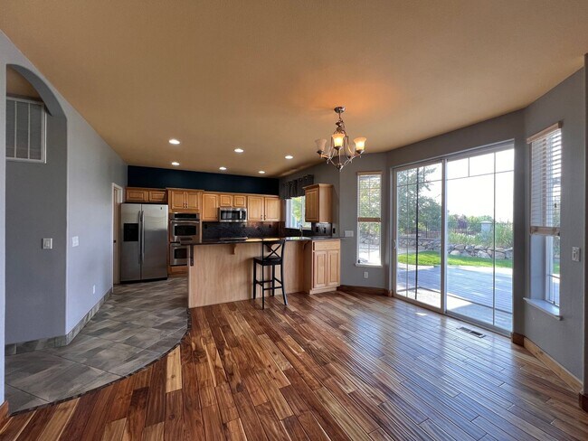 Building Photo - Large Beautiful Home off Toll Rd, South Reno