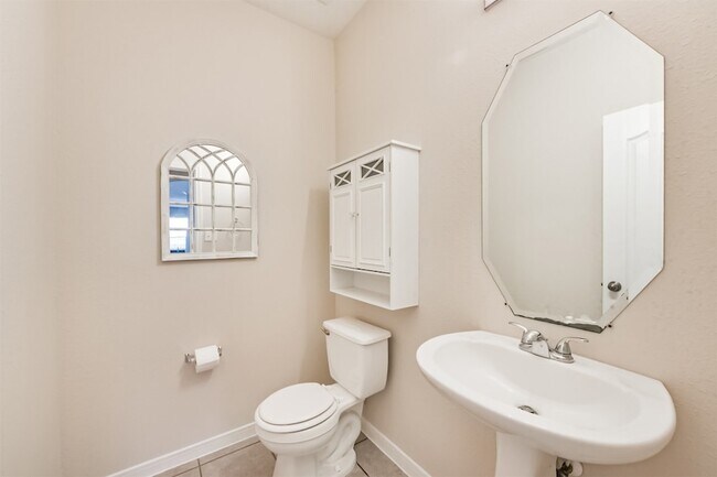 Building Photo - 2601 Hewn Rock Way