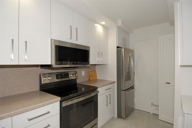 Building Photo - 3900 Galt Ocean Dr