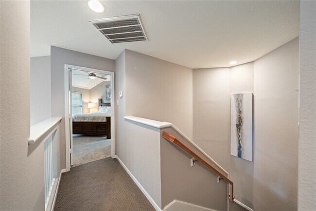 Building Photo - 21 Stone Creek Pl