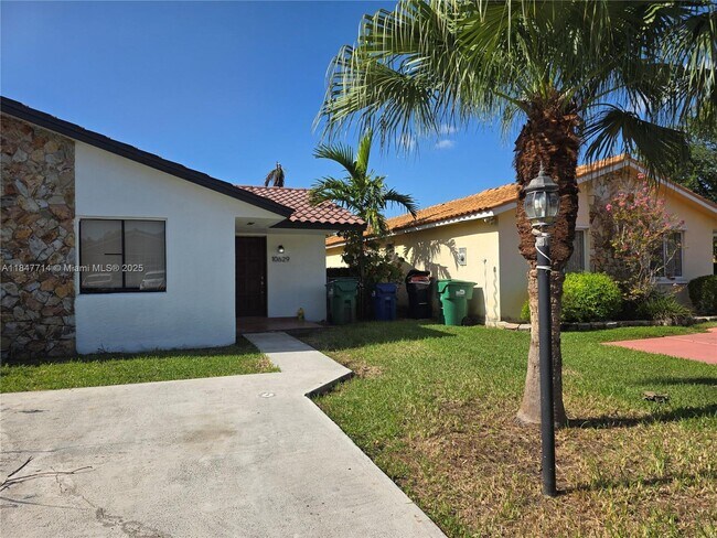 Building Photo - 10629 SW 68th Terrace