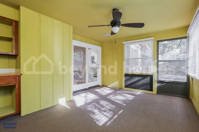 Building Photo - Ready to upgrade your lifestyle in Colony West? 3 Bed 2 Bath Home