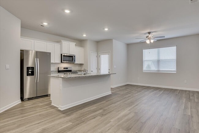 Building Photo - 1040 Quaint Parish Cir