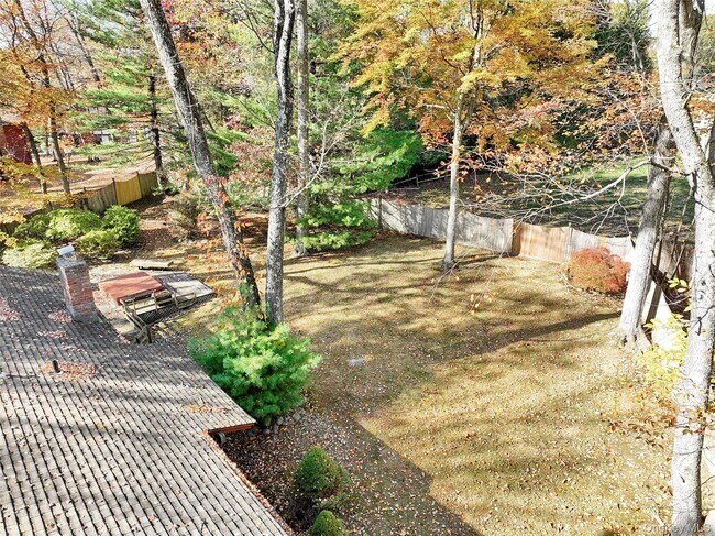 Building Photo - 13 Lomond Ave