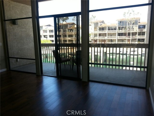 Building Photo - 8331 Marina Pacifica Dr N