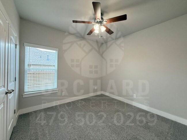 Building Photo - Single-Family Home- Stunning Applewood Plan