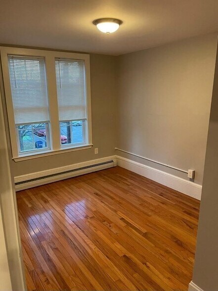 Building Photo - 55 Marshall St