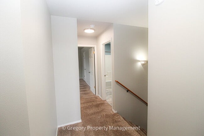 Building Photo - Well Maintained 1st Time Rental 4bed 3bath 2 Car 2076sf New Paint. Huge Fenced Backyard A/C