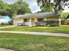 Building Photo - 3334 Sassafras Ct