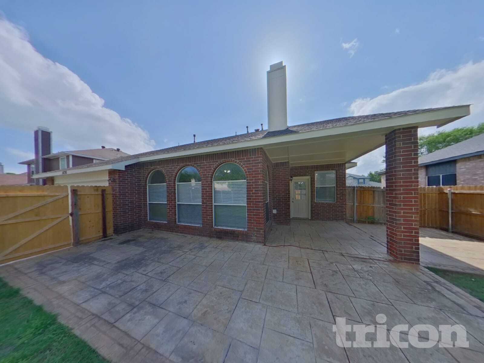 Building Photo - 1626 Rancho Dr