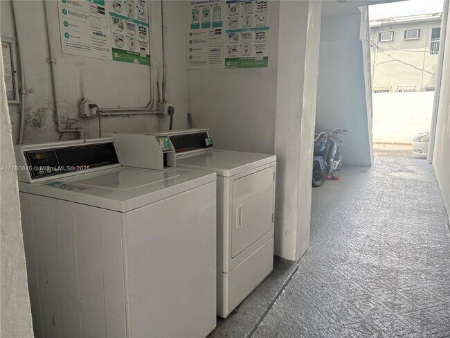 Building Photo - 8045 NE 1st Ave