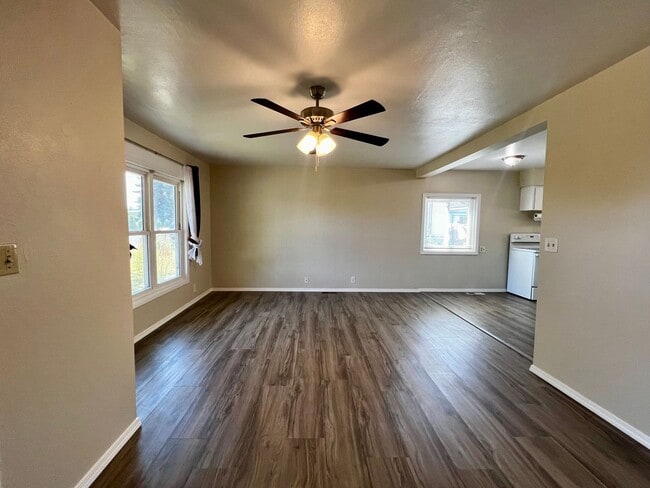 Building Photo - Non-Refundable & Security Deposit Total: $...