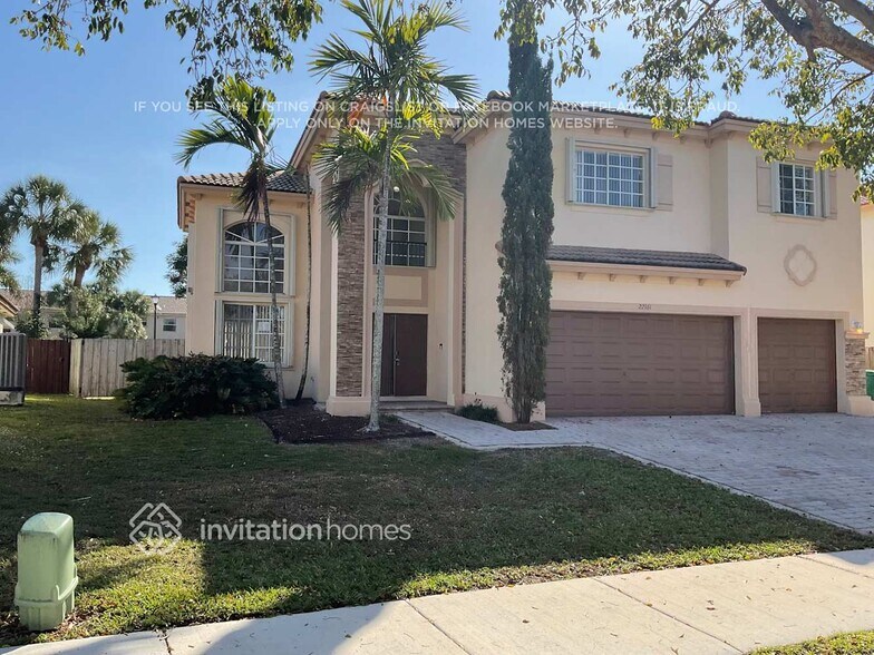 Building Photo - 22161 SW 94th Ave