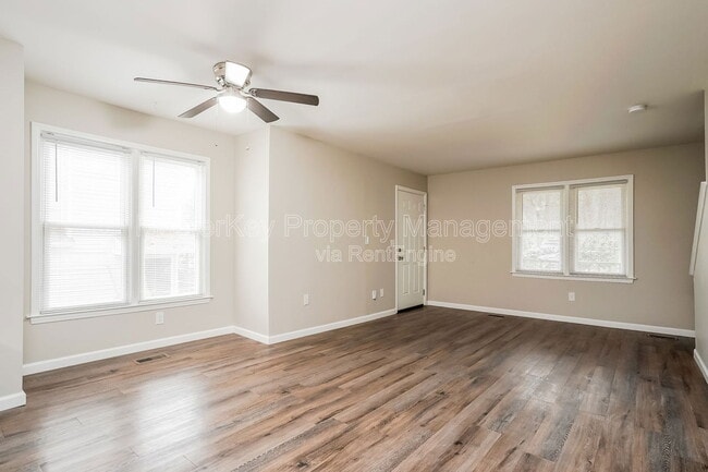 Building Photo - 121 S Atley Ln