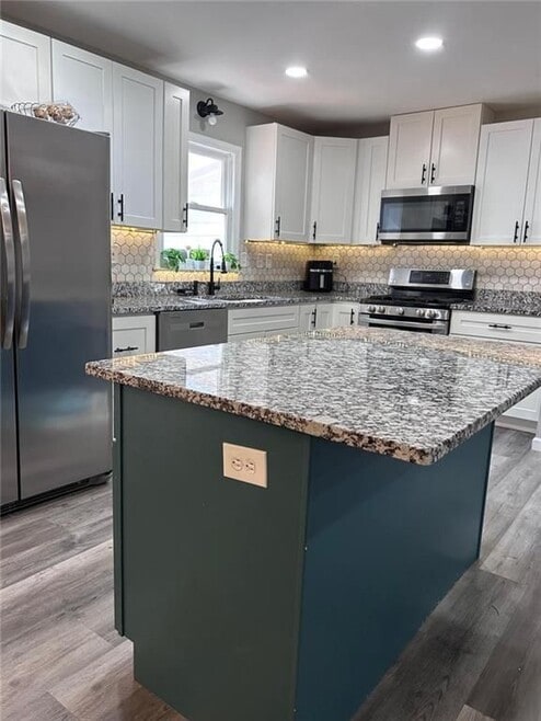 Building Photo - 356 Norhill Ct