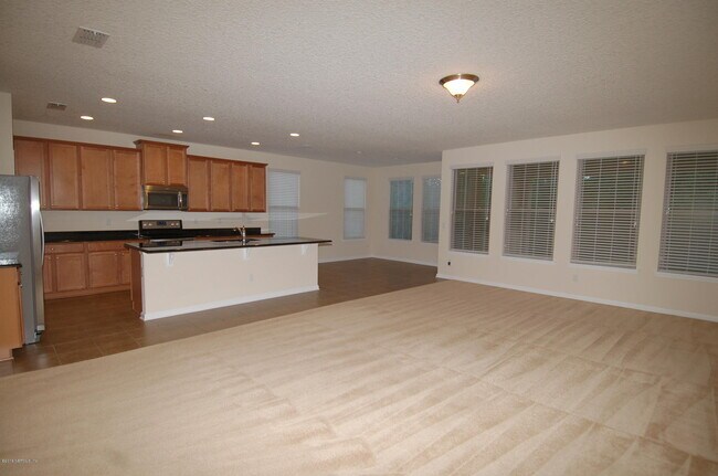 Building Photo - 558 Amber Creek Dr