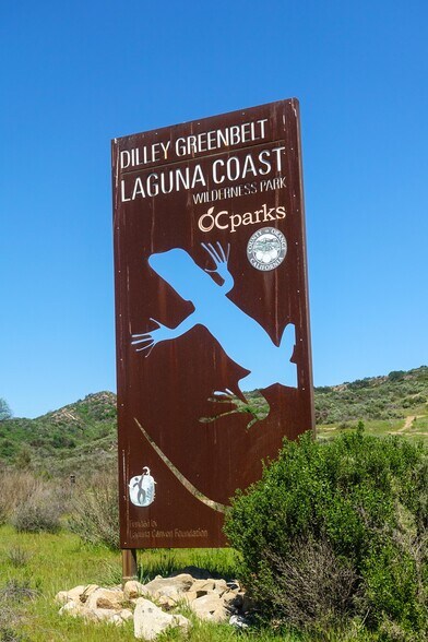 Building Photo - 21 Woodswallow Ln