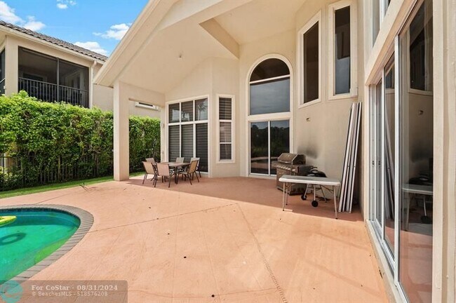 Building Photo - 11515 NW 75th Manor