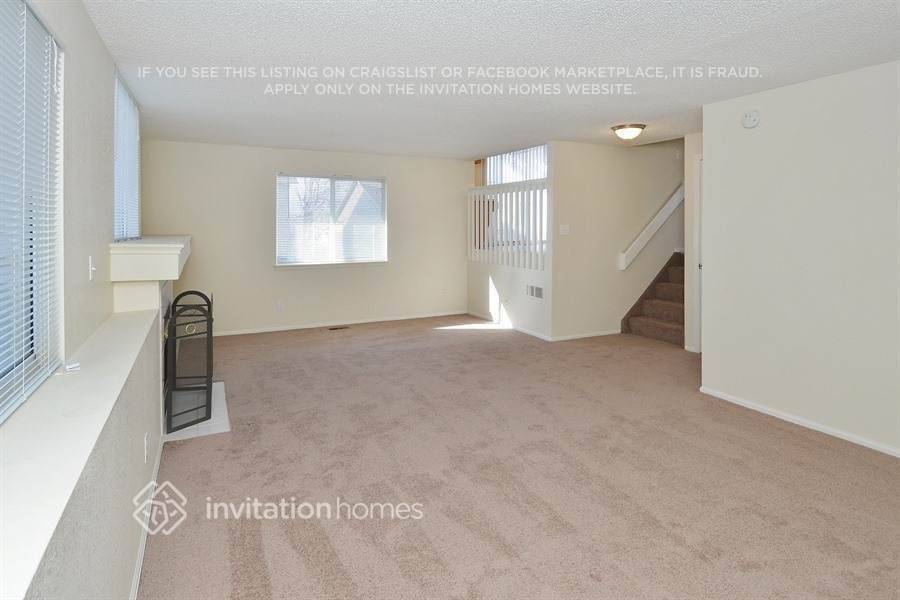 Building Photo - 5822 W 114th Pl