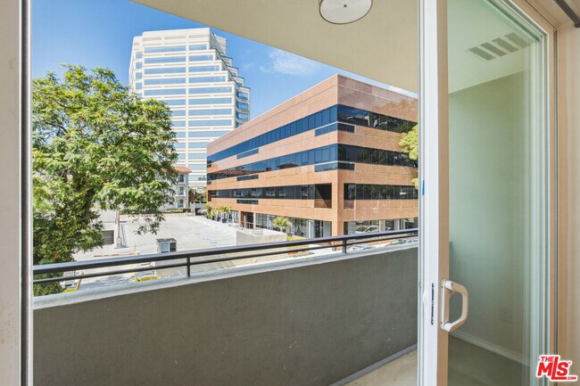 Building Photo - 12222 Wilshire Blvd
