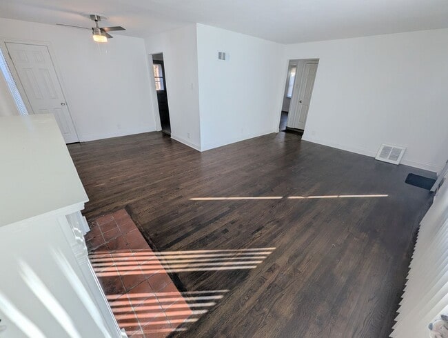 Building Photo - Updated Bungalow in Berkeley