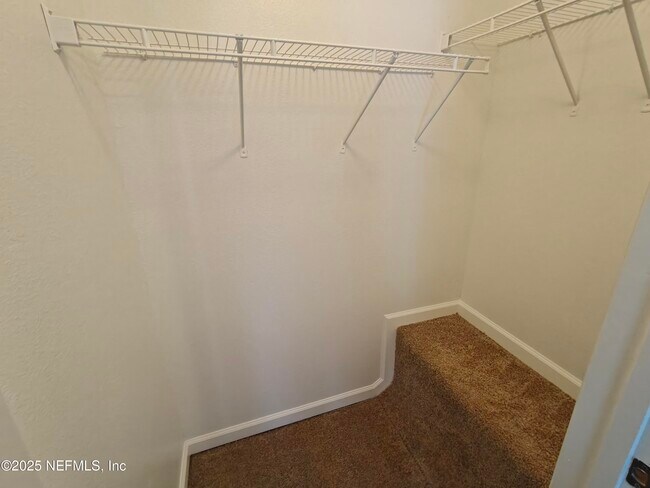 Building Photo - 7764 Playschool Ln