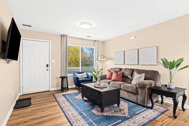 Building Photo - 18355 Mesle St