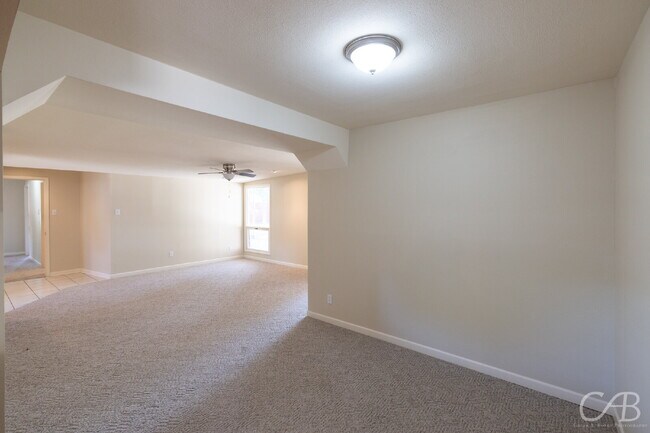 Building Photo - For  Lease