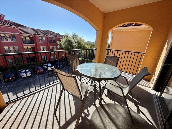 Building Photo - 2723 Via Capri