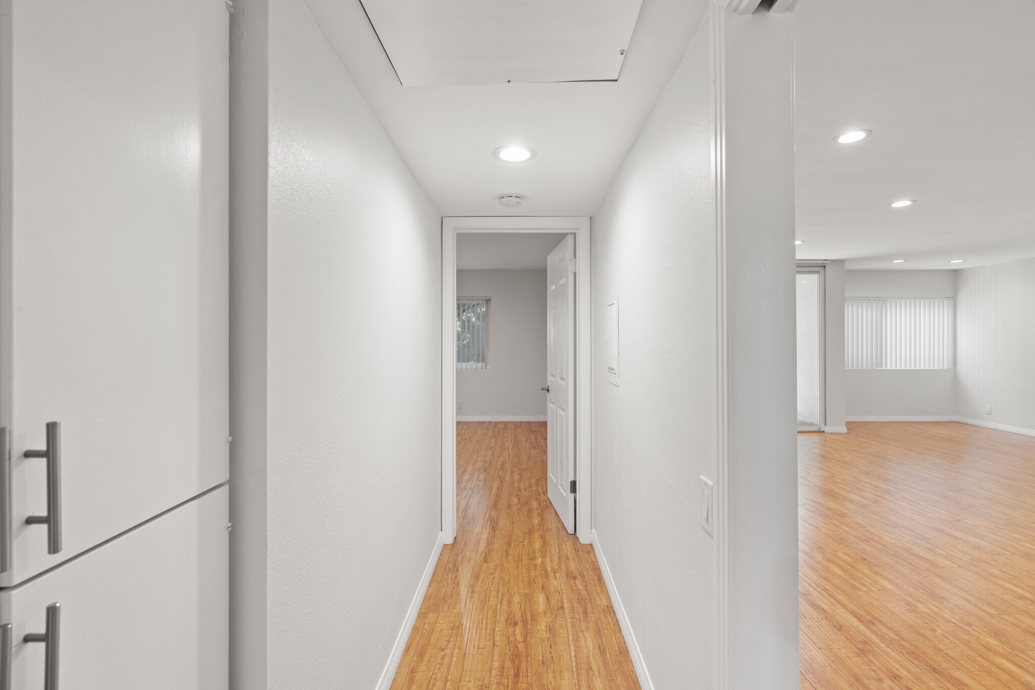 hallway - 4915 Tyrone Ave