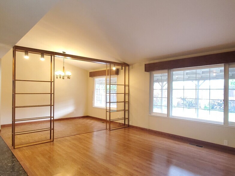 Building Photo - 5838 Corumba Ct