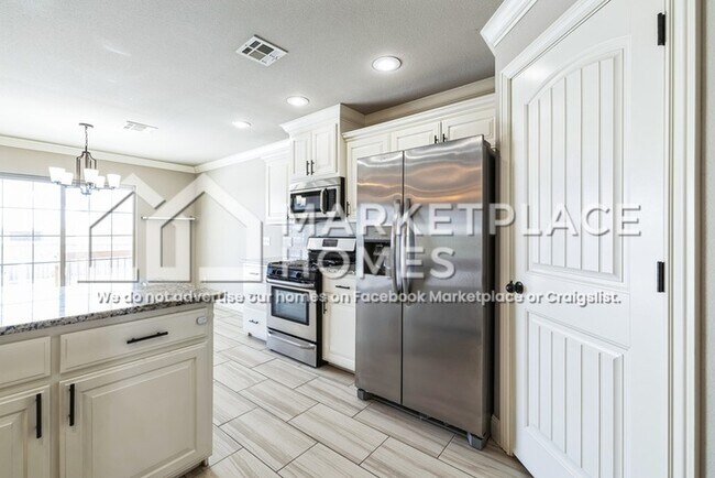 Building Photo - 550 Timber Ridge St