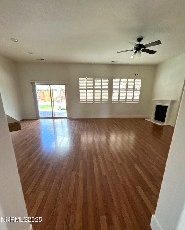 Building Photo - 5021 Chevalier Dr